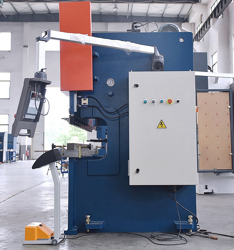 100t Cnc Metal Bending Machines, 3200 Mm Cnc Sheet Press Brake With E21 Mașini de îndoit metal CNC de 100 t, presă de frână CNC de tablă de 3200 mm cu E21