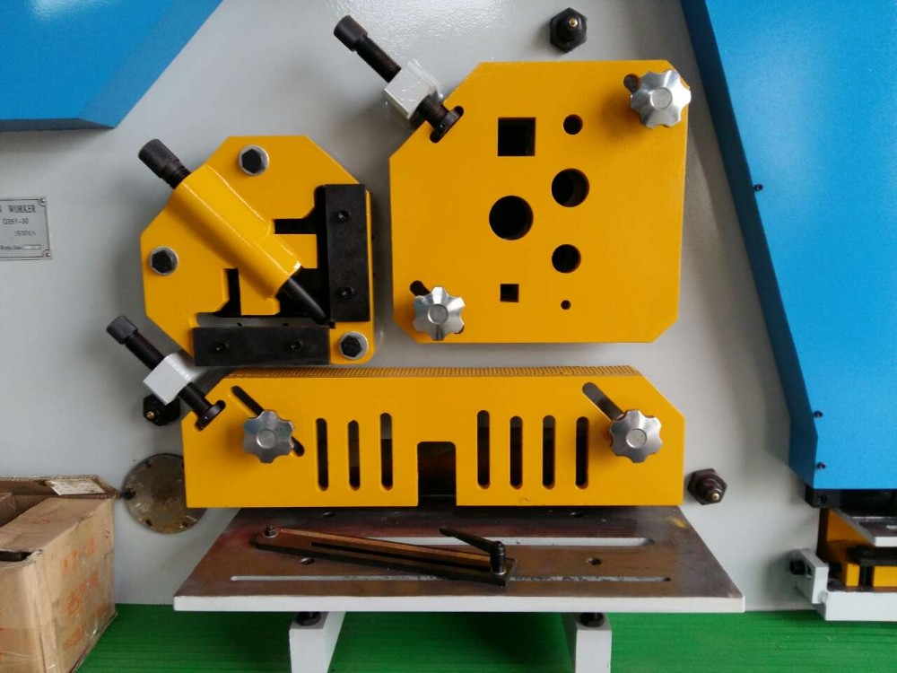 110 Ton Metal Sheet Press Corner Cutting Hydraulic Ironworker Machine Mașină hidraulică de tăiat colț de presă de tablă de 110 tone