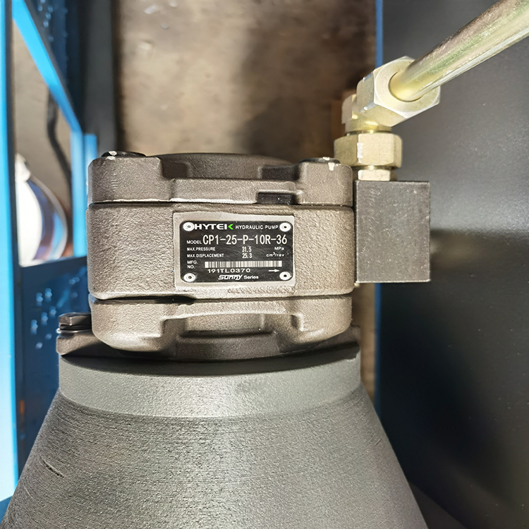 300t/4000 Hydraulic Press Brake Machine Masina hidraulica de frana presa 300t/4000