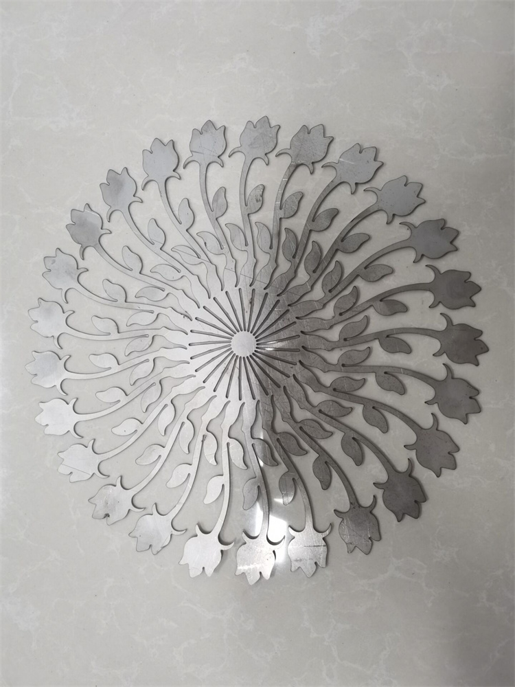 3015 Copper Carbon Stainless Steel Aluminum Iron Metal Cnc Fiber Laser Cutting Machine 3015 Cupru Carbon Oțel inoxidabil Aluminiu Fier Metal Cnc Fibră Mașină de tăiat cu laser