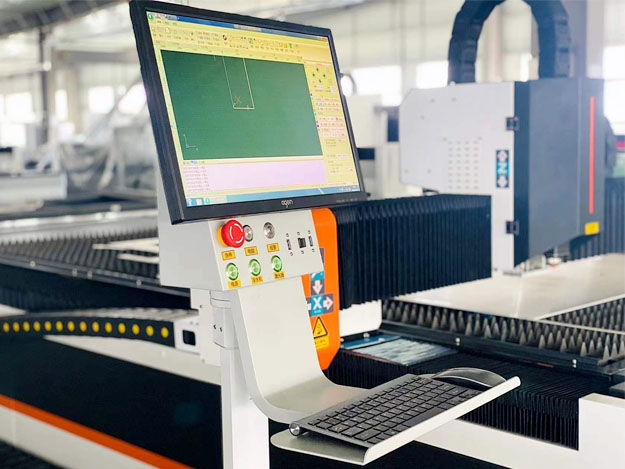 3015 Fiber Laser Cutting Machine For High-Speed Cutting Of 1-6mm Metal Materials Mașină de tăiat cu laser cu fibre 3015 pentru tăierea de mare viteză a materialelor metalice de 1-6 mm