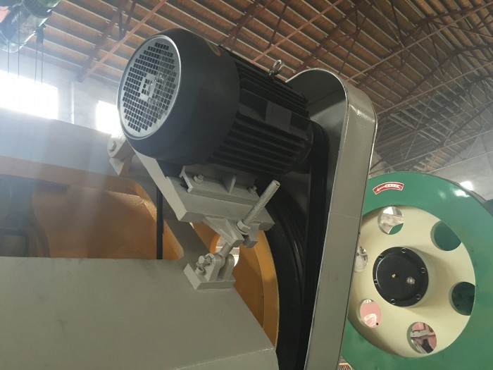 400 Ton Small Pneumatic Power Punch Press Mechanical Eccentric Punching Machine Mașină de perforat mecanică excentrică, de 400 de tone