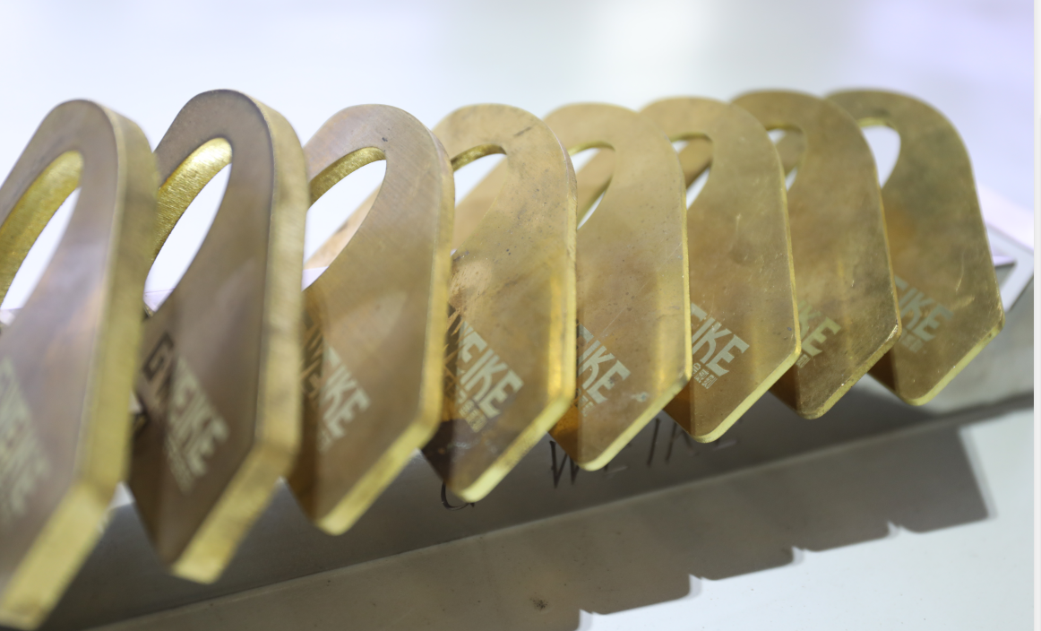 Mașină de tăiat cu laser cu fibre de 4kw