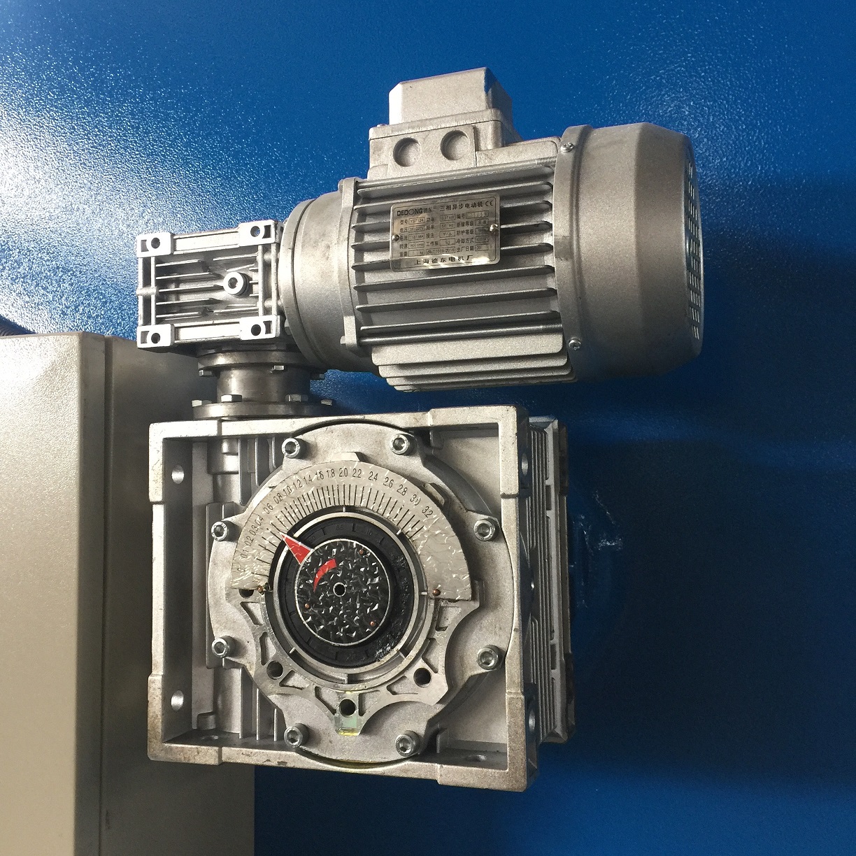 4mm Oem Qc11y-8x3200 Nc Hydraulic Guillotine Guillotine Shearing Machine 4mm OEM Qc11y-8x3200 Nc Mașină de forfecare cu ghilotină hidraulică