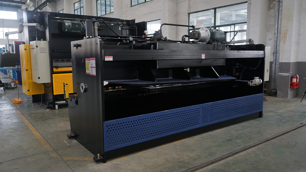 6*3200mm Guillotine Shears Metal Shear Hydraulic Iron Sheet Cutting Shearing Machine 6 * 3200mm Foarfece ghilotină Foarfece pentru metal Foarfece hidraulică Mașină de tăiat tablă de fier