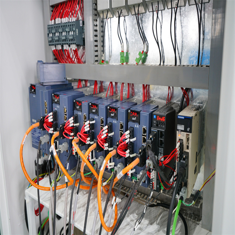 Fabricarea laserului CNC 500W 1000W 2000W Mașină de tăiat cu laser cu fibre din oțel inoxidabil