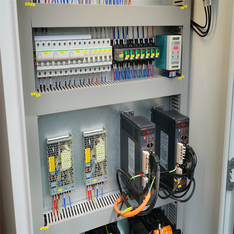 Mașină de îndoit de înaltă calitate Presă de frână Mașină de pliat CNC hidraulic