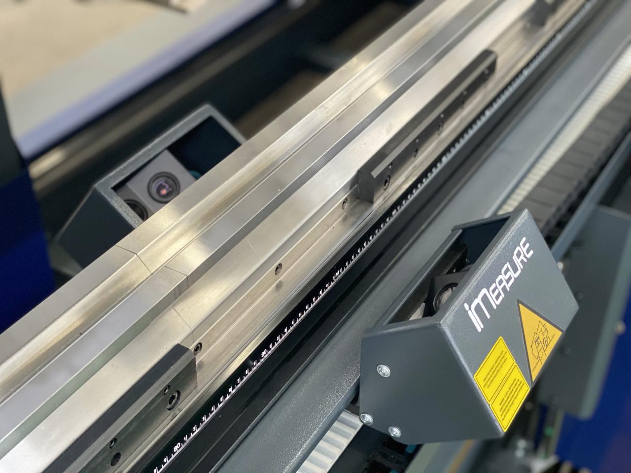 China 220t Cnc Bending Machine 6+1 Axis Hydraulic Press Brake Price China 220t Cnc mașină de îndoit 6 + 1 axe presă frână hidraulică Preț