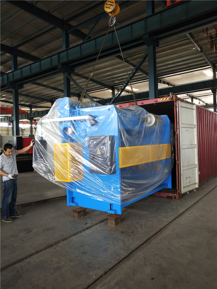 China Metal Hydraulic Press Brake Machine With Reasonable Price Mașină de frână hidraulică din metal din China cu preț rezonabil