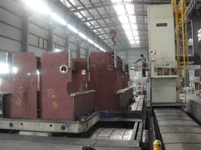 Da53t Cnc System Controller 125t4000 3+1 Axis Cnc Hydraulic Press Brake With Good Quality Da53t Cnc System Controller 125t4000 3 + 1 Axe Cnc Presa frana hidraulica de buna calitate