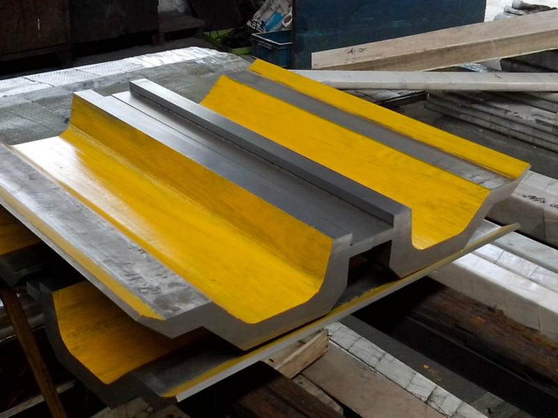 Full Automatic High Power Sheet Bending Machine And Cnc Press Brake Machine Mașină complet automată de îndoit foi de mare putere și mașină de frână de presă CNC