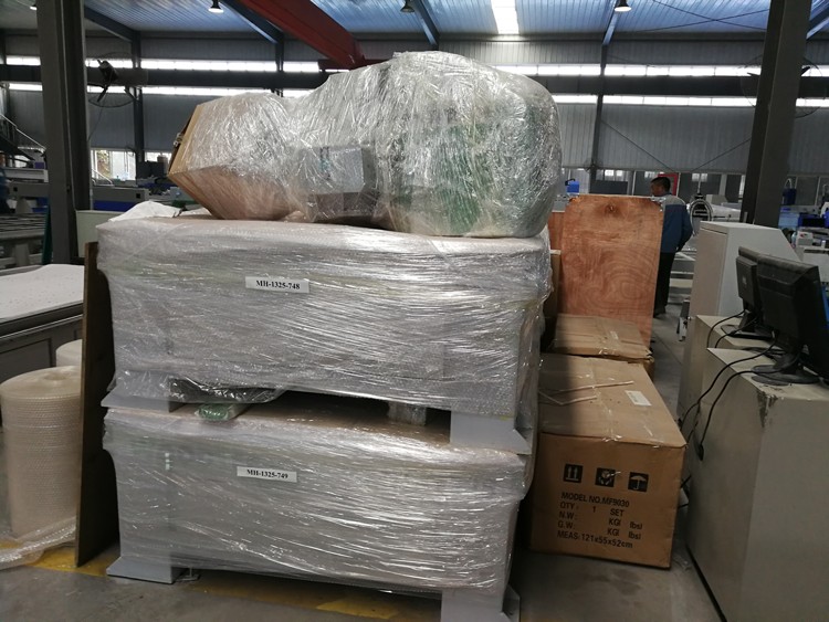 High Quality 1530 Fiber Laser Cutting Machine For Metal 500w 750w 1000w 1500w Mașină de tăiat cu laser cu fibre 1530 de înaltă calitate pentru metal 500w 750w 1000w 1500w