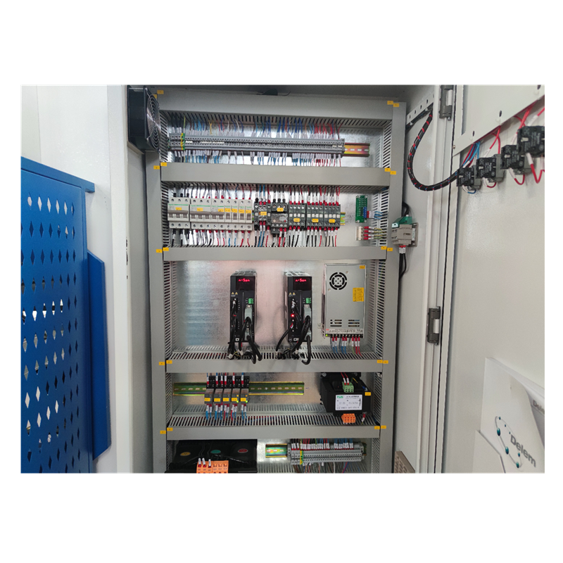 Hydraulic Press Brake Of 130t/3200mm 4+1 Axis Delem Da53t Cnc Press Brake Presa frana hidraulica de 130t/3200mm 4+1 axe Delem Da53t Presa frana CNC