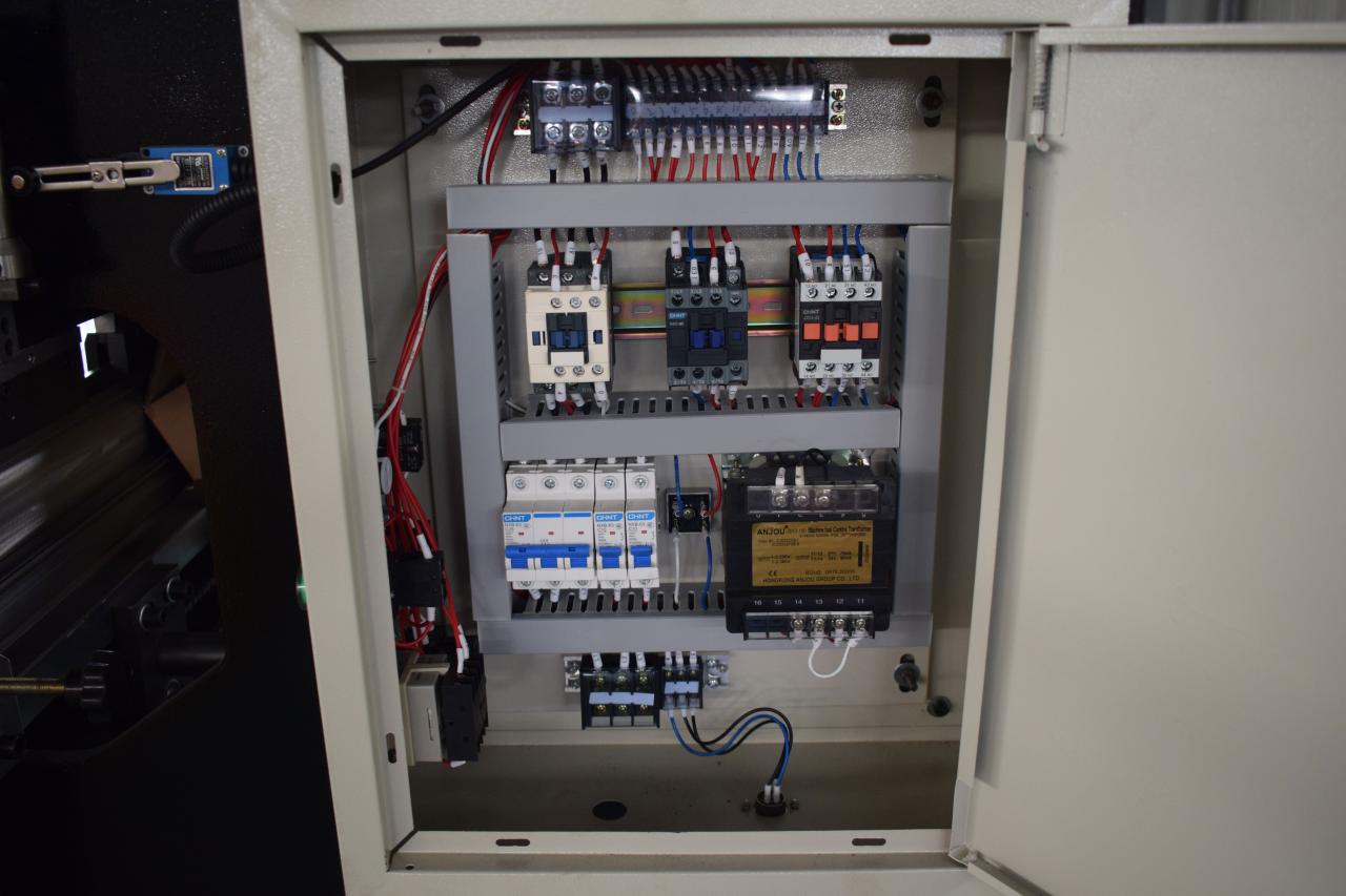 Mașină hidraulică de îndoire tablă Cnc pentru frână Wc67y