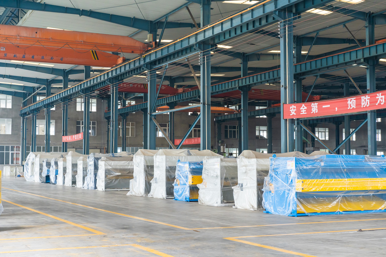 Qc11y 8x3200 Sheet Metal Shearing Machine Steel Plate Hydraulic Shearing Machine Qc11y 8x3200 Mașină de tuns tablă Mașină de tuns tablă hidraulică din plăci de oțel