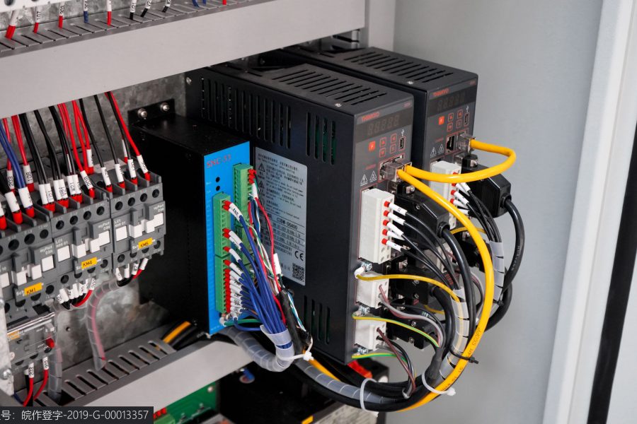 Wc67 Hydraulic Press Brake / CNC Press Bending Machine / Plate Bending Machine China Wc67 Presă hidraulică Frână/Mașină de îndoit presă CNC/Mașină de îndoit plăci China