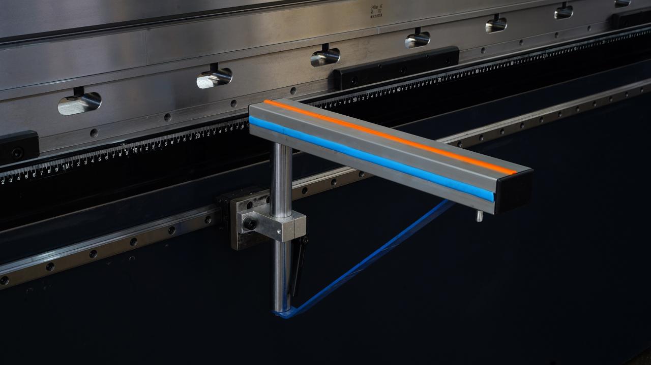 Wc67k-400T Cnc Plc Mașină manuală de îndoit foi Mașină hidraulică Nc de frână