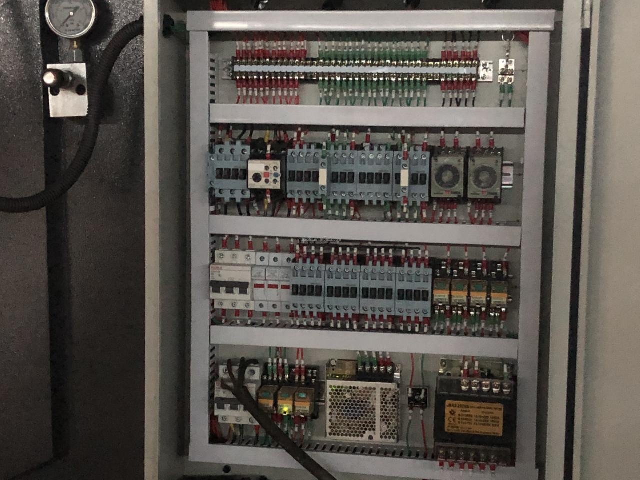 Wc67k Cnc Aluminum Iron Plate Hydraulic Press Brake Cnc Metal Sheet Bending Machine Wc67k Cnc Placă de fier din aluminiu Presă hidraulică Frână Cnc Mașină de îndoit tablă