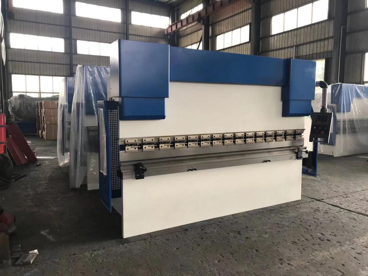 Wc67y-65/2500 Oem Hydraulic Press Brake Machine Steel Bending Machine Wc67y-65/2500 Mașină de îndoit pentru oțel pentru presă hidraulică OEM